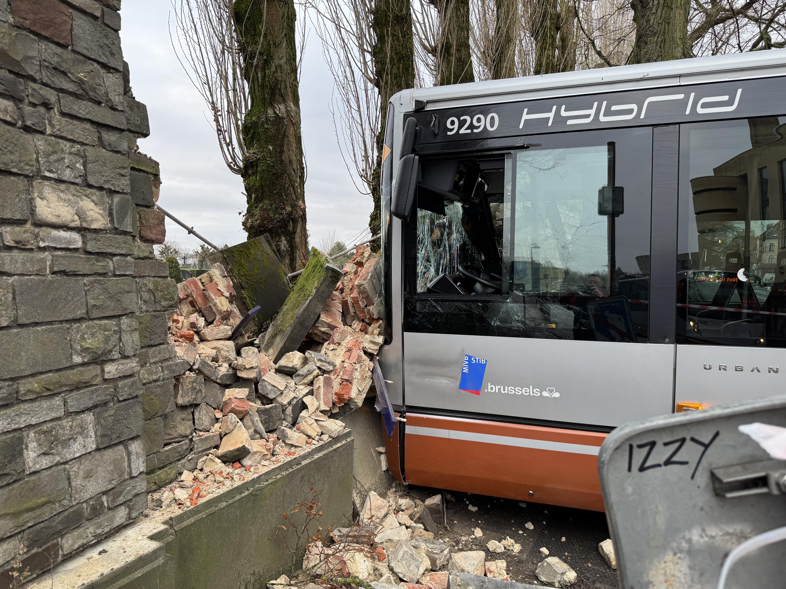A bus that has crashed into a wall. Taken on January 31, 2026, in Brussels. 