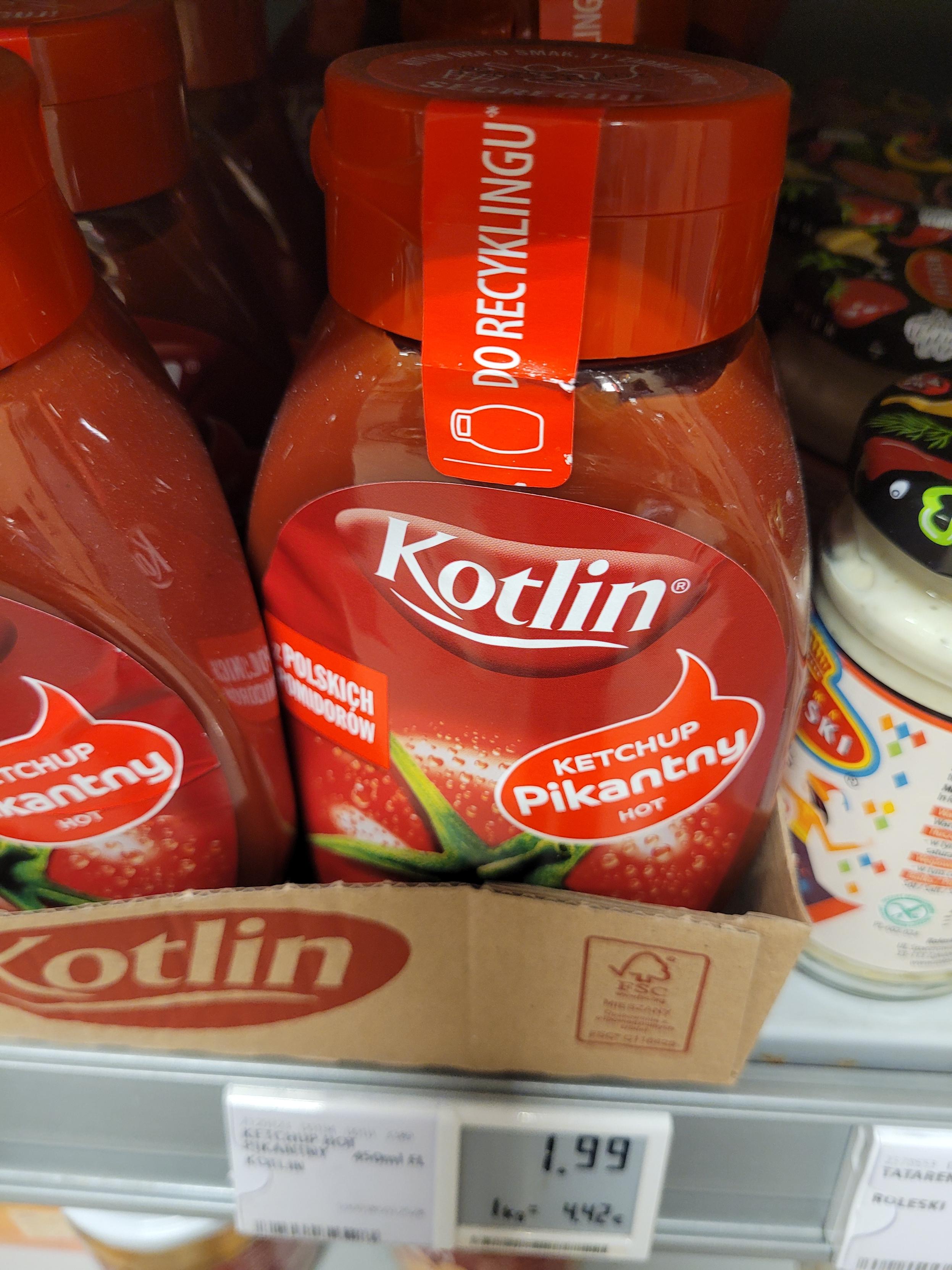 A bottle of ketchup with the brand Kotlin