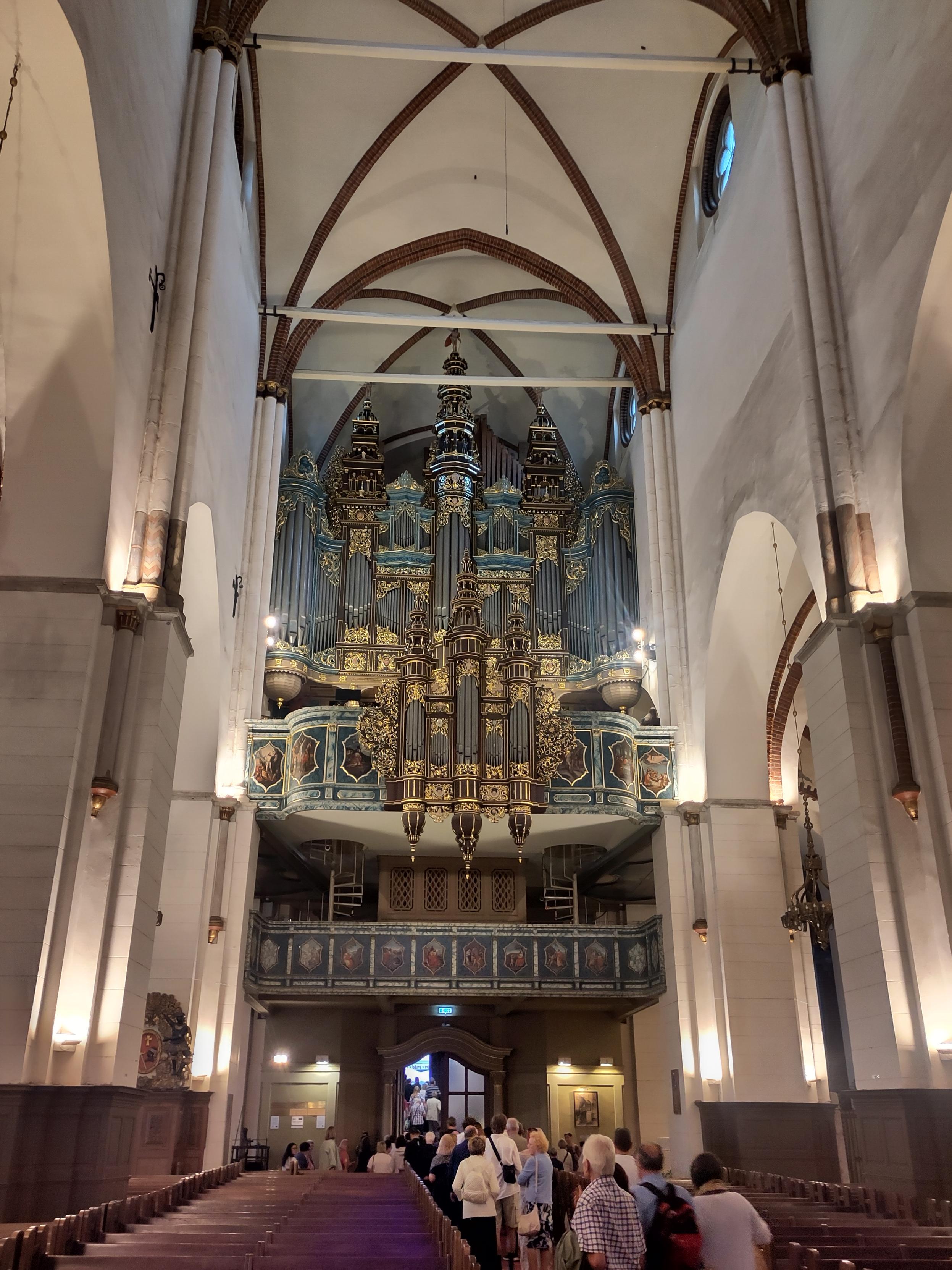 This organ has like six thousand pipes